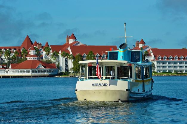 Cruising the Lagoon