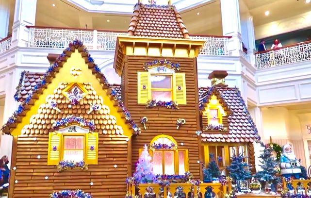 Grand Floridian Resort Gingerbread House　
